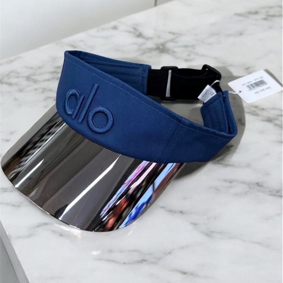 ALO Yoga Other - ALO Yoga Navy Visor with Mirrored Silver Brim